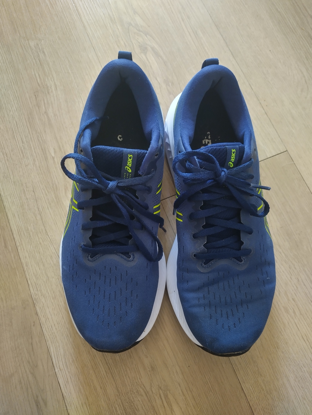 Asics Men's Navy Running Shoes with Neon Yellow Accents